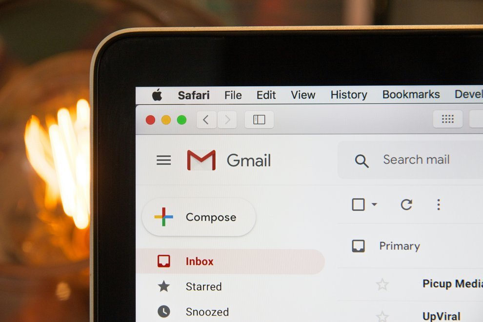 Ecran d'ordinateur affichant une boite mail